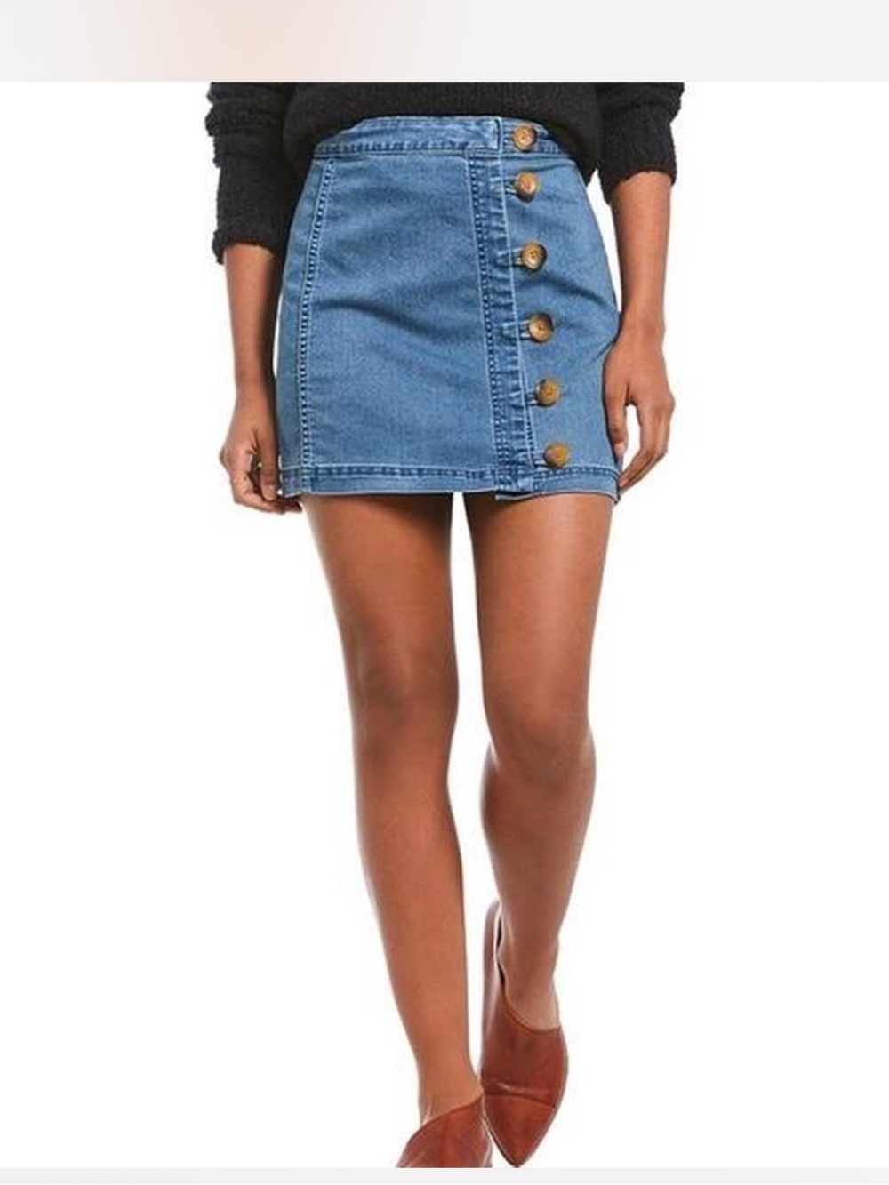 Free People "Little Daisies" denim mini skirt with large side buttons size 6